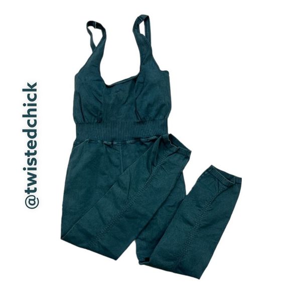 💚Free People Movement Good Karma Onesie - Shark 💚 M/L MSRP $98 - Picture 3 of 8